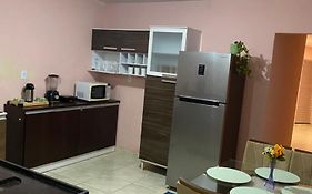 Casa Aconchegante de 2 quartos e 2 camas de casal